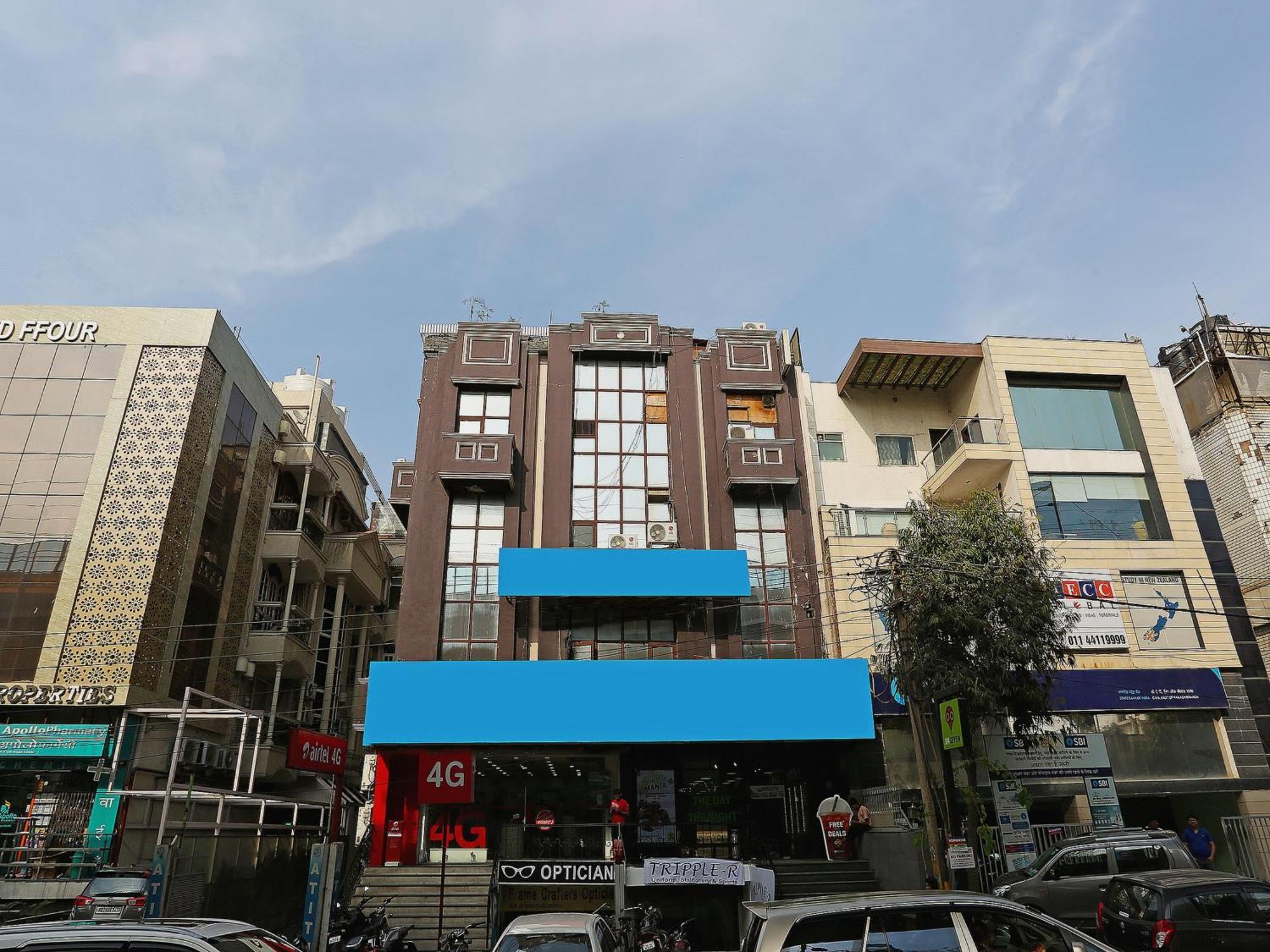 Oyo Flagship Hotel F Five New Delhi Exterior photo